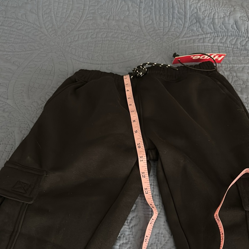 Hype Black Relaxed Fit Cargo Sweatpants - Size Medium - Picture 10 of 12